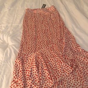 Cream and burnt orange midi skirt.